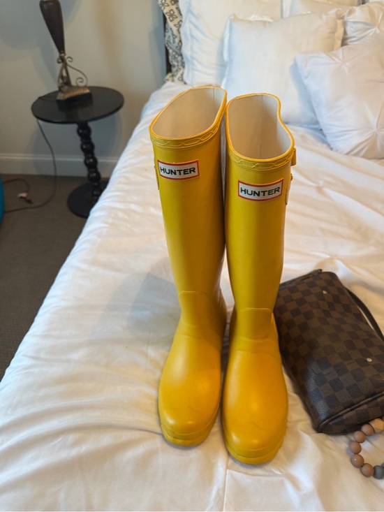 Hunter Shoes - Hunter Bright Yellow Tall Rubber Rain Boots